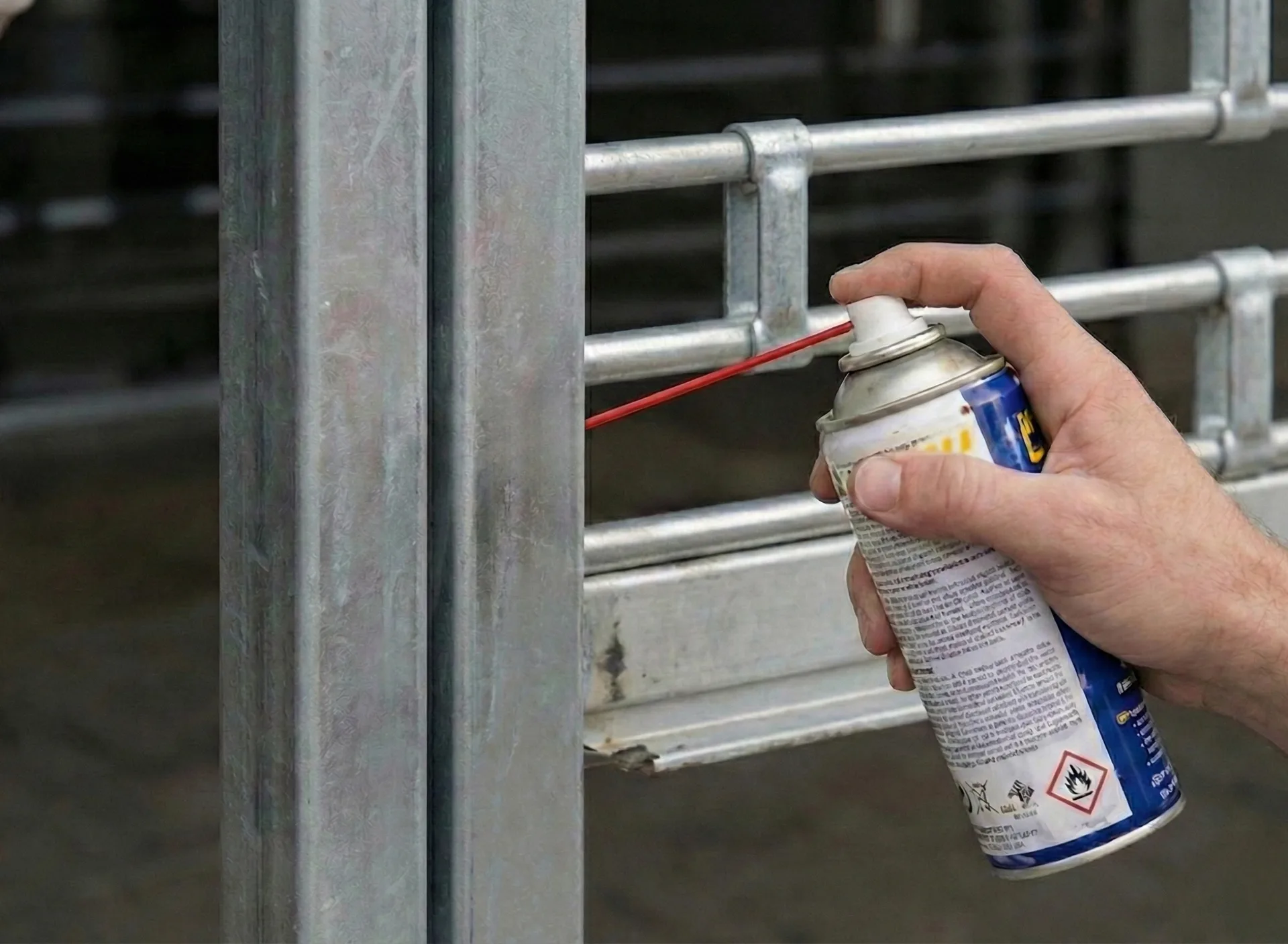 Graissage axe rideau metallique